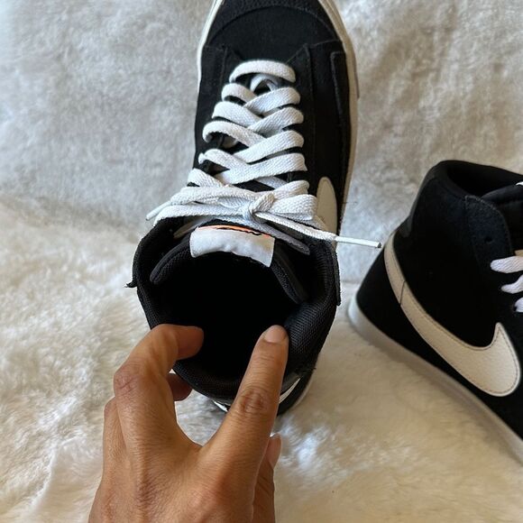 Nike Blazer Mid Suede Retro Black and White High-Top Sneakers - Picture 8 of 9